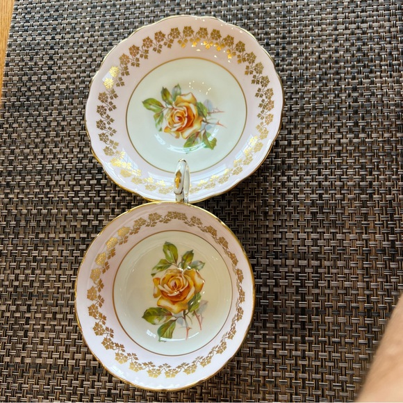 Tea Cup and Saucer. Light Pink Border with Yellow Rose
Center Hammersley Tea - Picture 6 of 11
